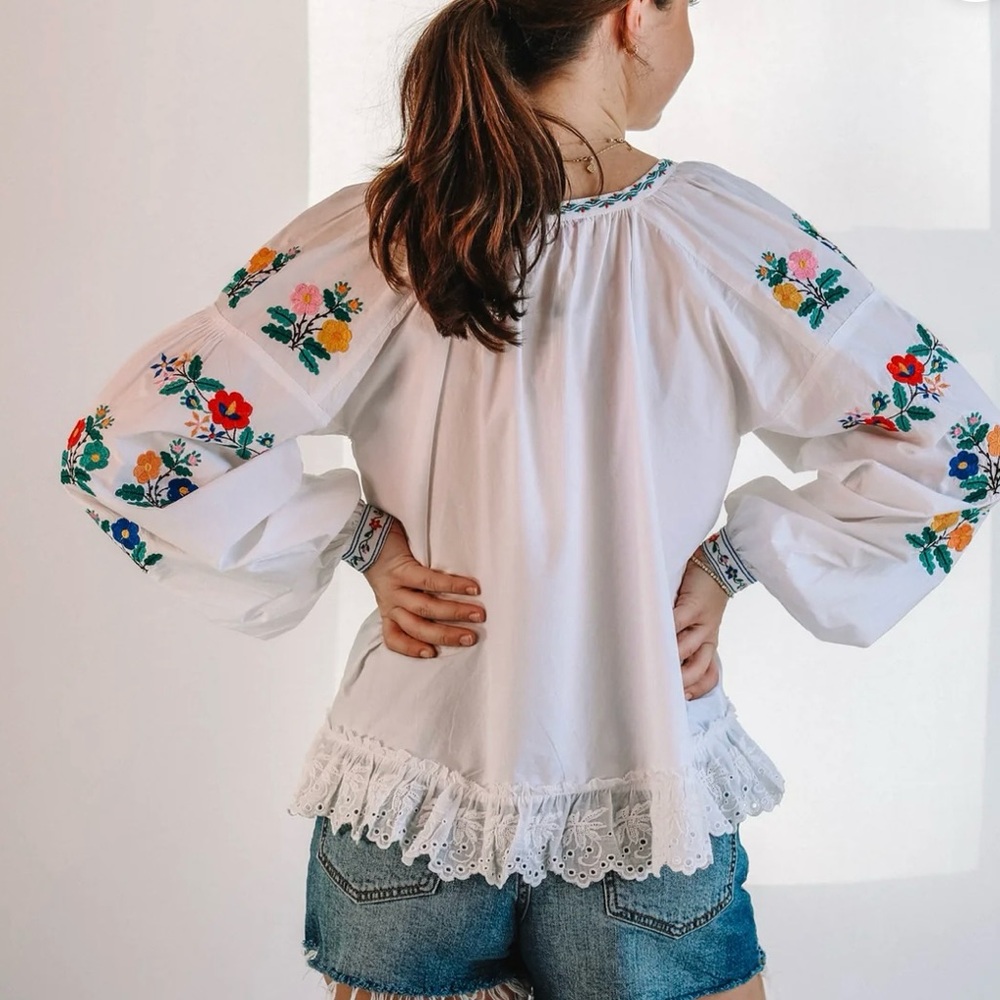 Anthropologie Love The Label Paige embroidered top blouse white size S - Picture 2 of 13
